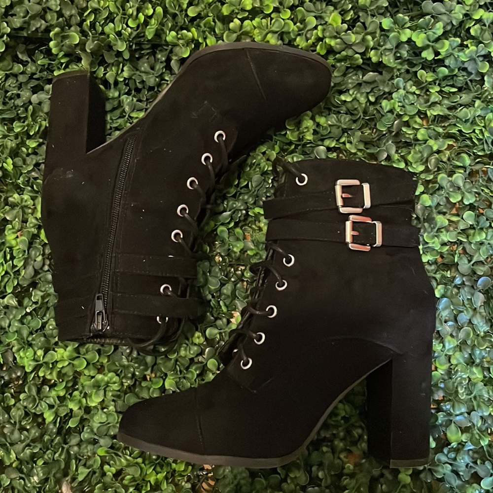 Steven Madden Black Lace Up Ankle Boots